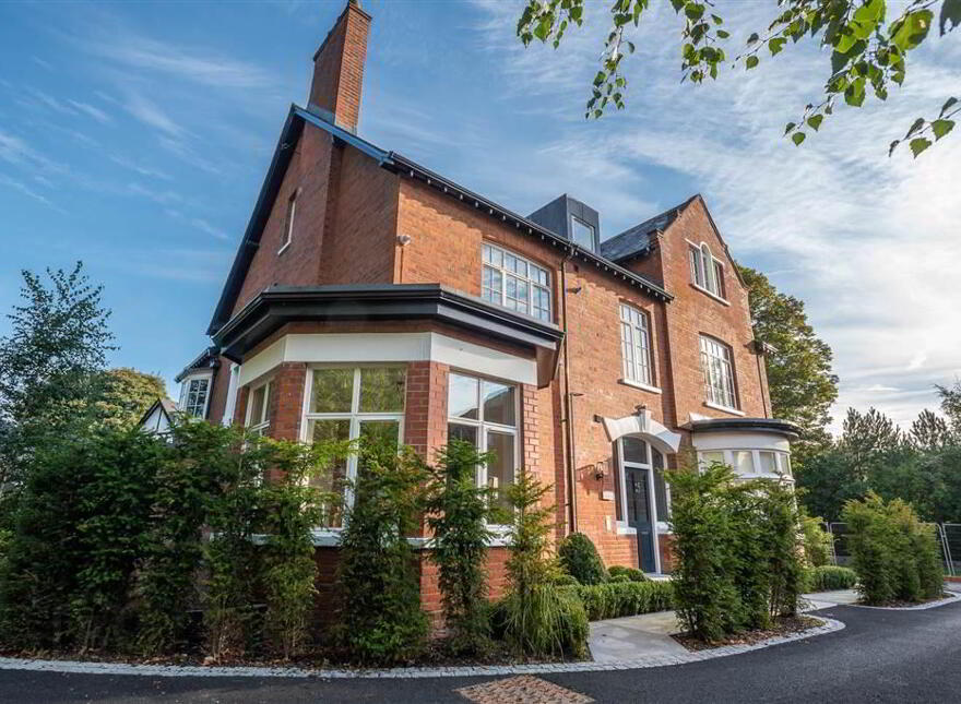 Apt 1 Atelier House, 26 San Souci Park, Belfast, BT9 5BZ photo