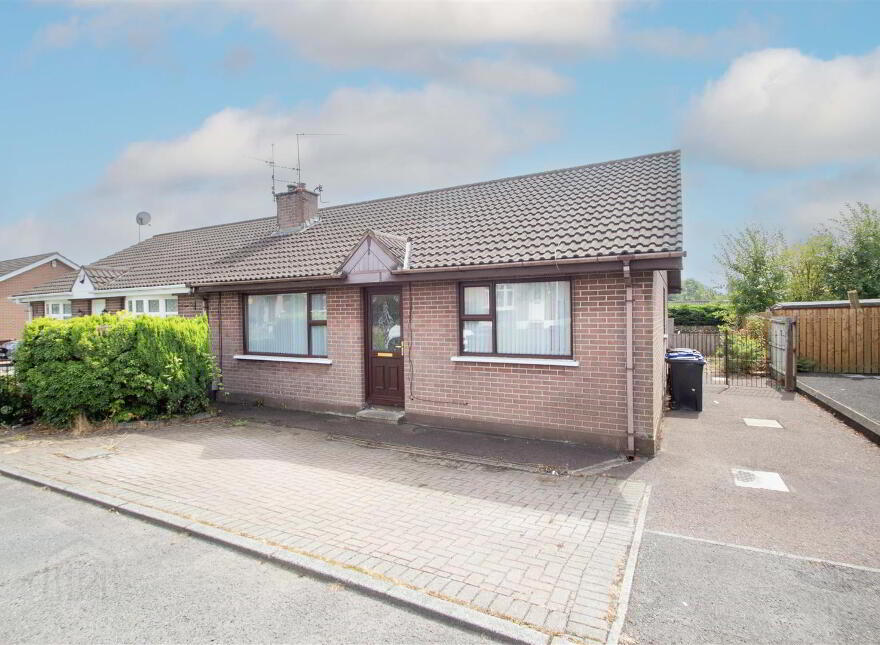 100 Hazelwood Avenue, Stewartstown Road, Belfast, BT17 0SZ