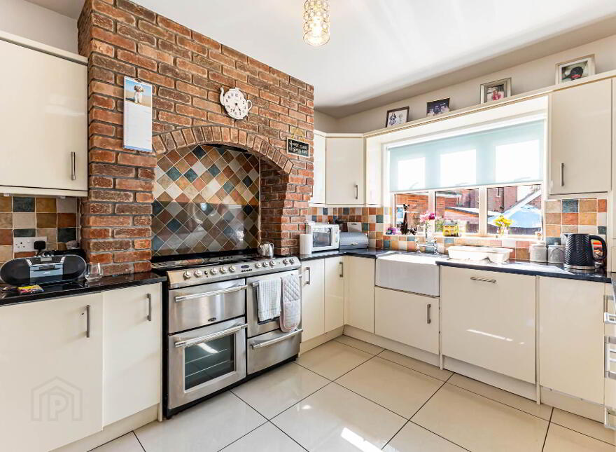 1 St James Meadow, Crumlin, BT29 4GU