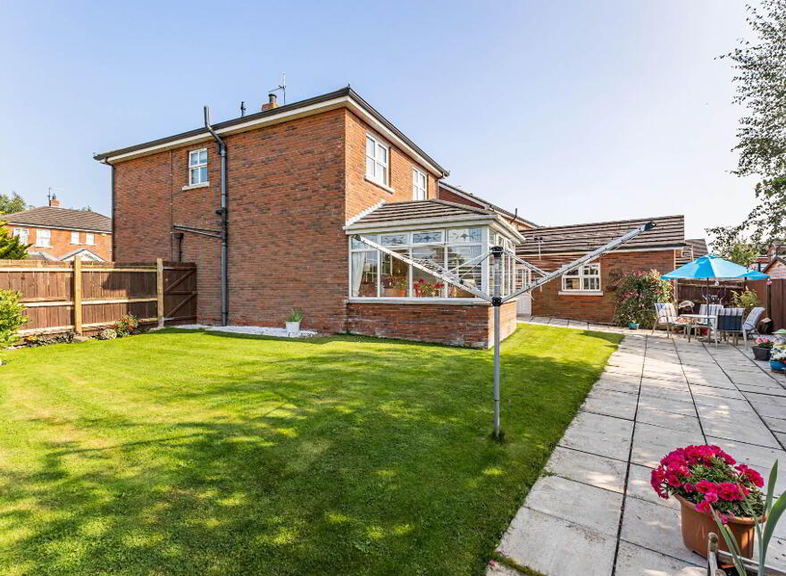 1 St James Meadow, Crumlin, BT29 4GU
