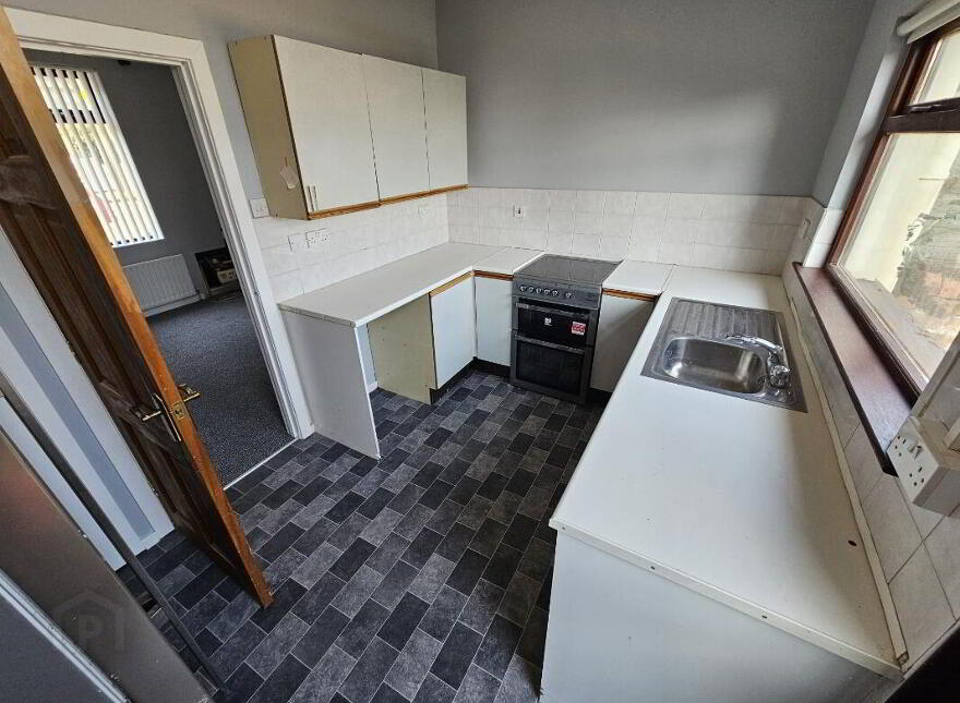 36 Bank Road, Larne, BT40 3AN