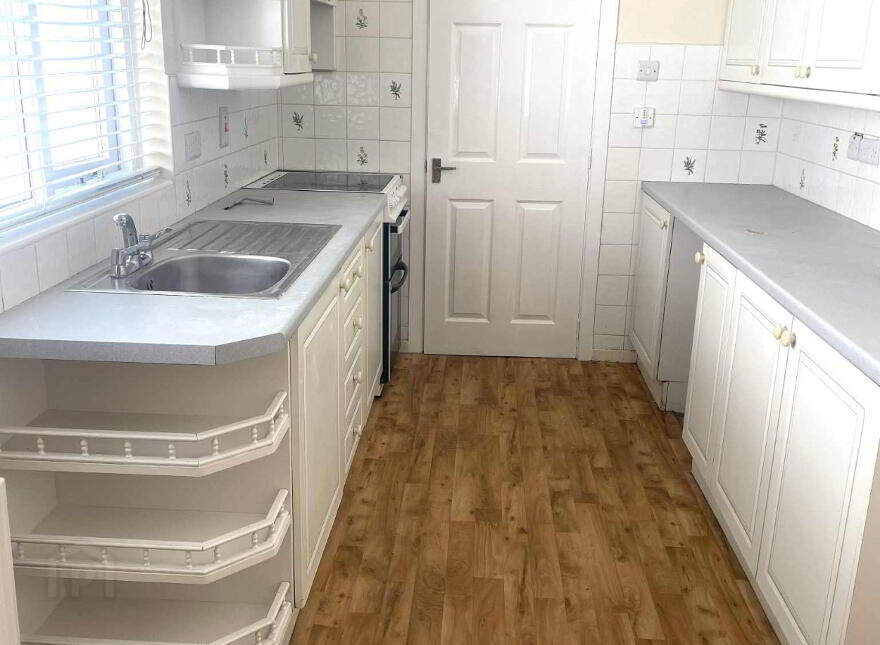 15 Iona Terrace, Londonderry, BT47 6EY