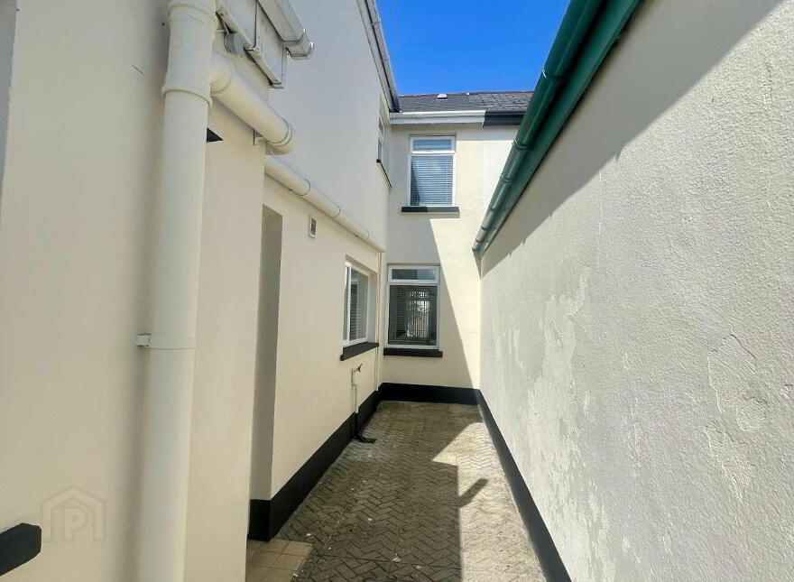 15 Iona Terrace, Londonderry, BT47 6EY