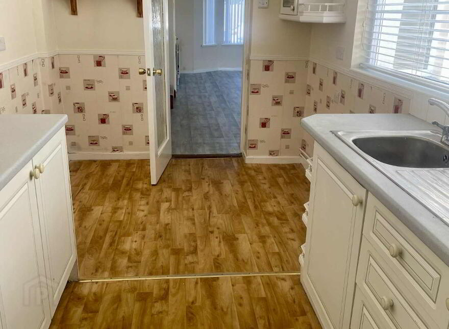 15 Iona Terrace, Londonderry, BT47 6EY