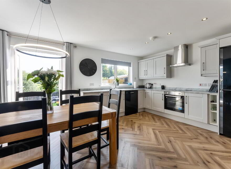 33 Church View, Ballynahinch, BT24 8RE
