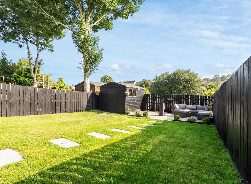 33 Church View, Ballynahinch, BT24 8RE