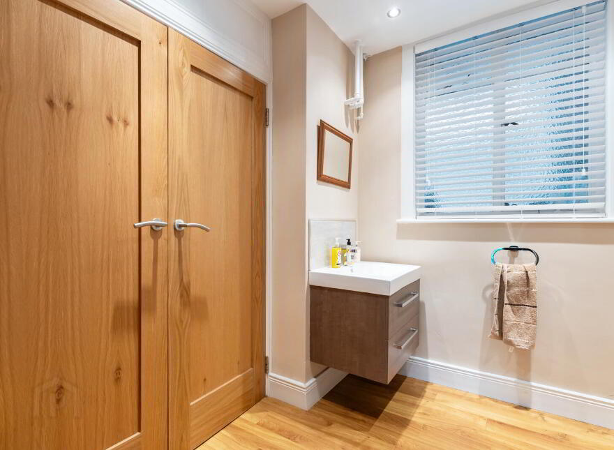 2 Rosepark, Belfast, BT5 7RG