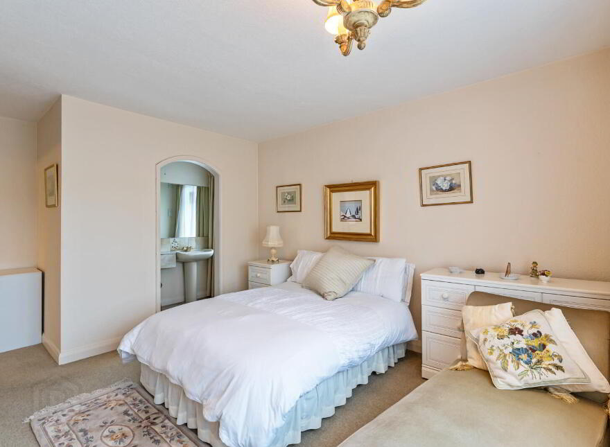2 Rosepark, Belfast, BT5 7RG