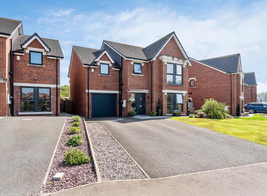 49 Baronsgrange Park, Comber Road, Carryduff, Belfast, BT8 8LF photo