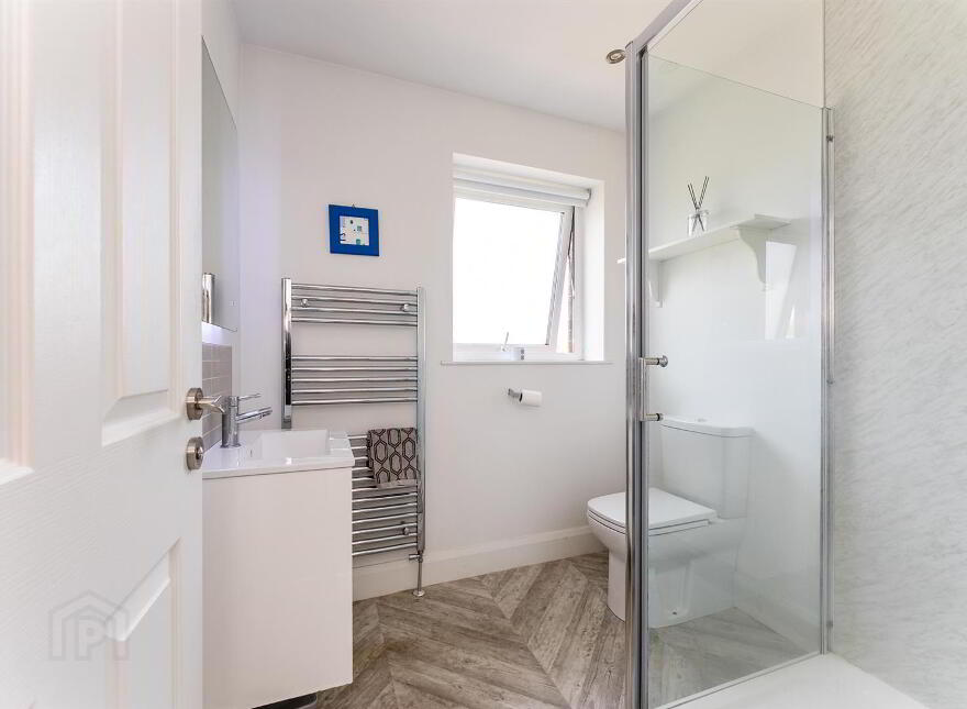 49 Baronsgrange Park, Comber Road, Carryduff, Belfast, BT8 8LF