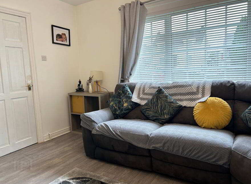 17 Killymoon Street, Cookstown, BT80 8JZ