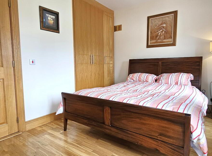 Jamestown, Carrick-On-Shannon, N41DX61