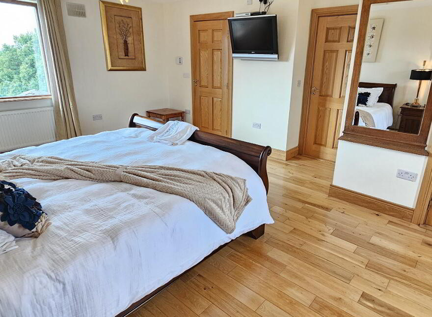 Jamestown, Carrick-On-Shannon, N41DX61