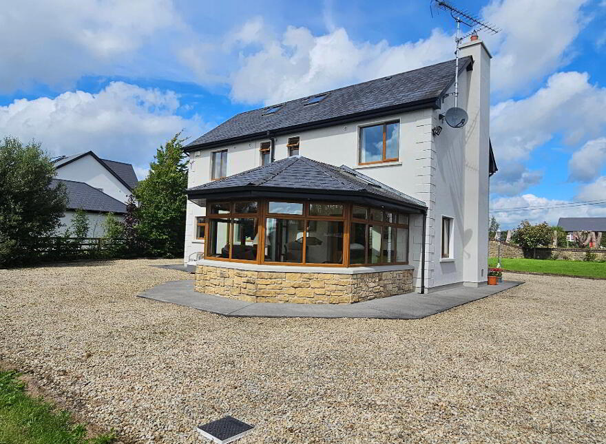 Jamestown, Carrick-On-Shannon, N41DX61