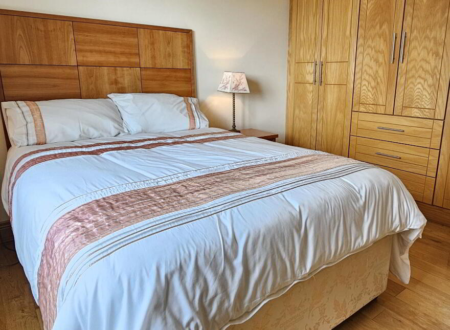 Jamestown, Carrick-On-Shannon, N41DX61