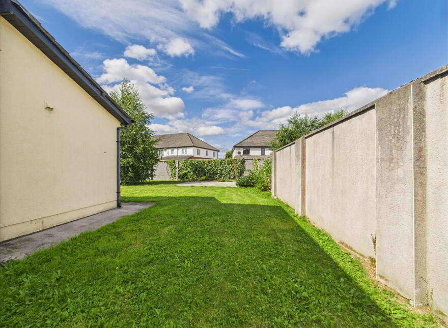 27 Bridgefield Manor, Athy, R14W540