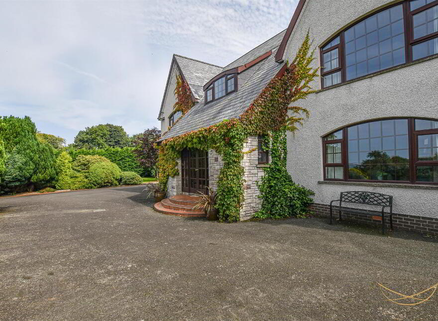 Fort Lodge, 30 Lisnalinchy Road, Ballyclare, BT39 9PA