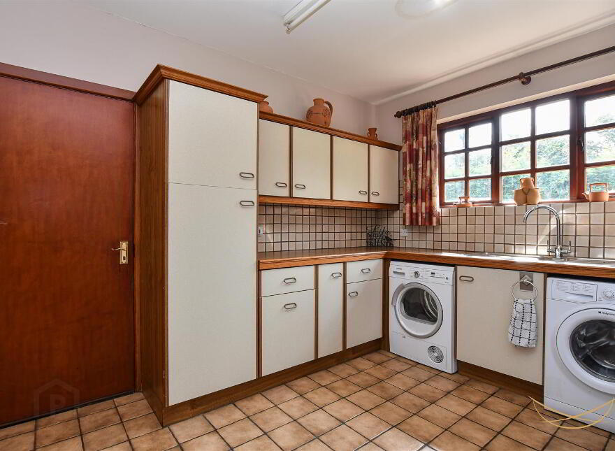 Fort Lodge, 30 Lisnalinchy Road, Ballyclare, BT39 9PA