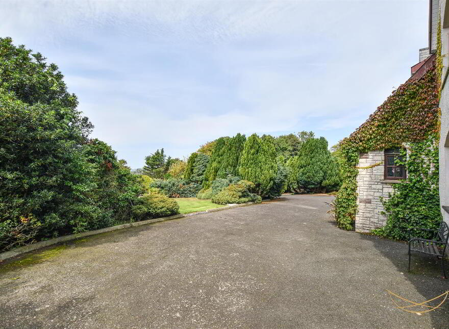 Fort Lodge, 30 Lisnalinchy Road, Ballyclare, BT39 9PA