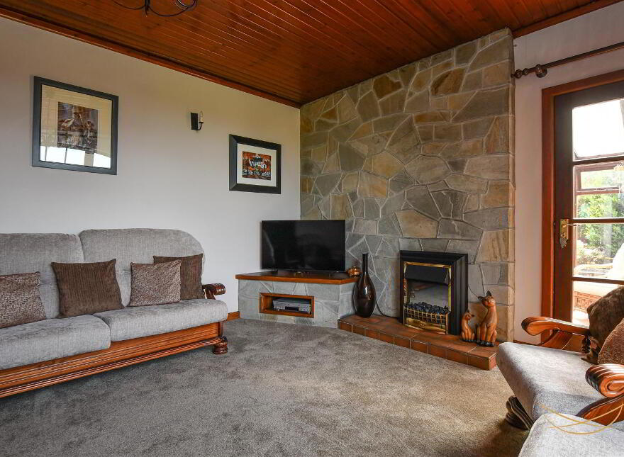 Fort Lodge, 30 Lisnalinchy Road, Ballyclare, BT39 9PA