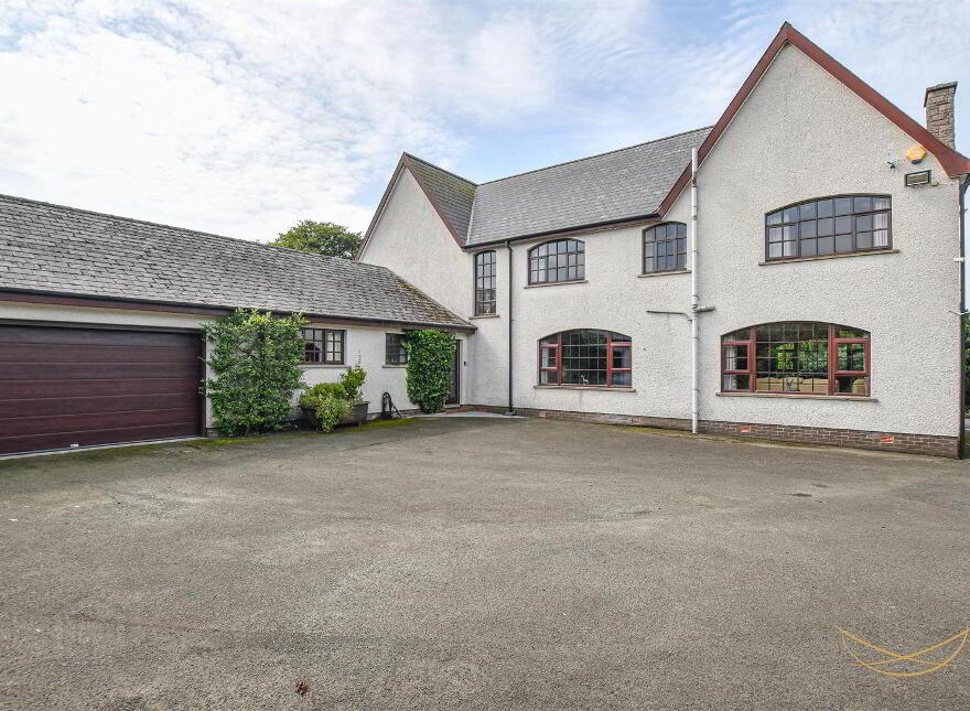 Fort Lodge, 30 Lisnalinchy Road, Ballyclare, BT39 9PA