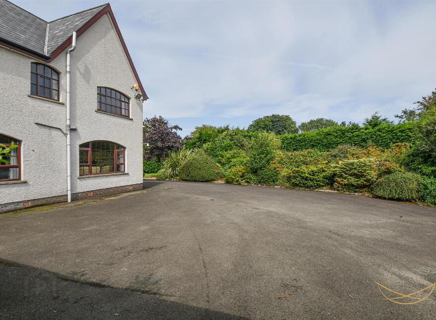 Fort Lodge, 30 Lisnalinchy Road, Ballyclare, BT39 9PA