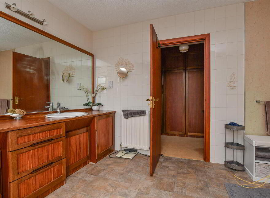 Fort Lodge, 30 Lisnalinchy Road, Ballyclare, BT39 9PA