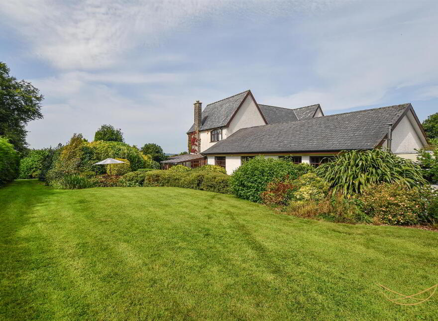 Fort Lodge, 30 Lisnalinchy Road, Ballyclare, BT39 9PA