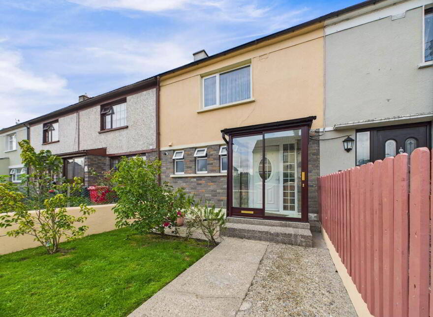 30 Saint Johns Terrace, Carrick-On-Suir, E32X235