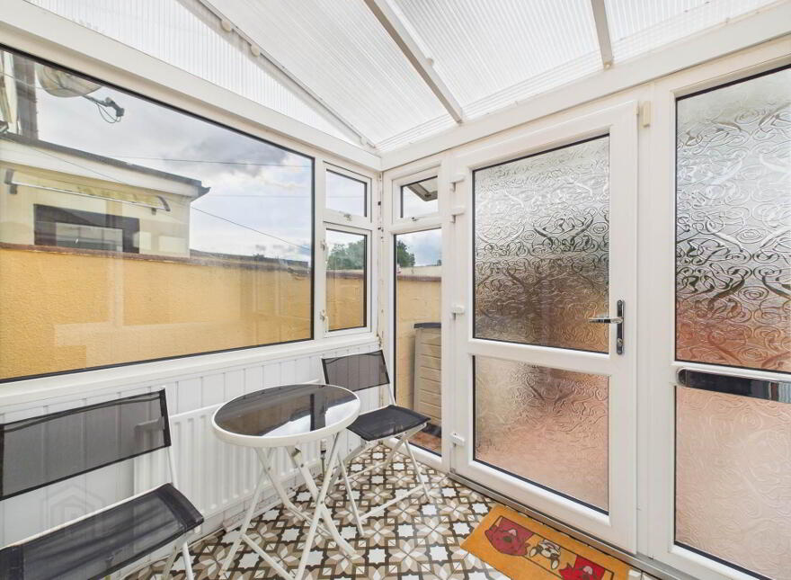 30 Saint Johns Terrace, Carrick-On-Suir, E32X235