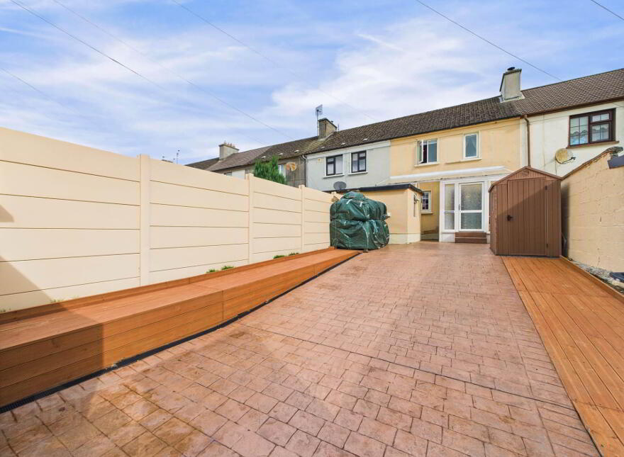 30 Saint Johns Terrace, Carrick-On-Suir, E32X235