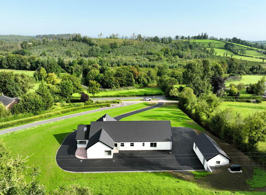 Oakfield Lodge, Oakfield Road, Oakfield, Enniskillen, BT92 2GJ