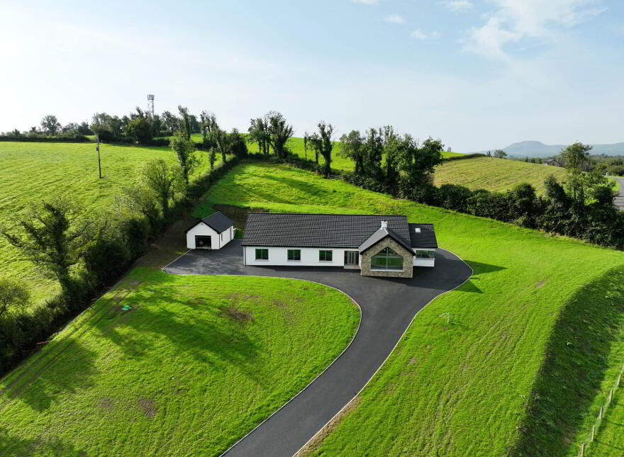 Oakfield Lodge, Oakfield Road, Oakfield, Enniskillen, BT92 2GJ