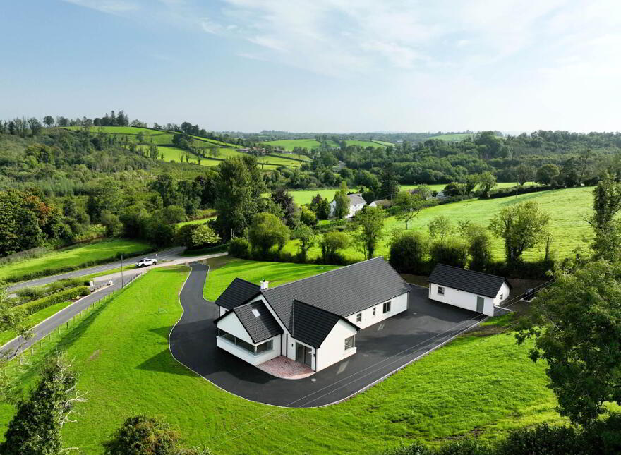 Oakfield Lodge, Oakfield Road, Oakfield, Enniskillen, BT92 2GJ