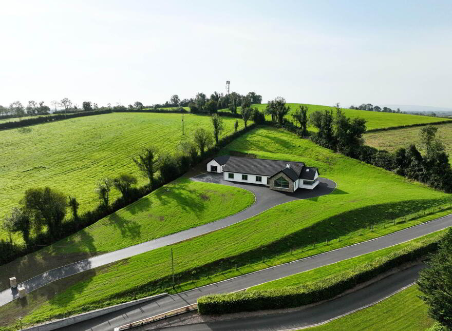 Oakfield Lodge, Oakfield Road, Oakfield, Enniskillen, BT92 2GJ