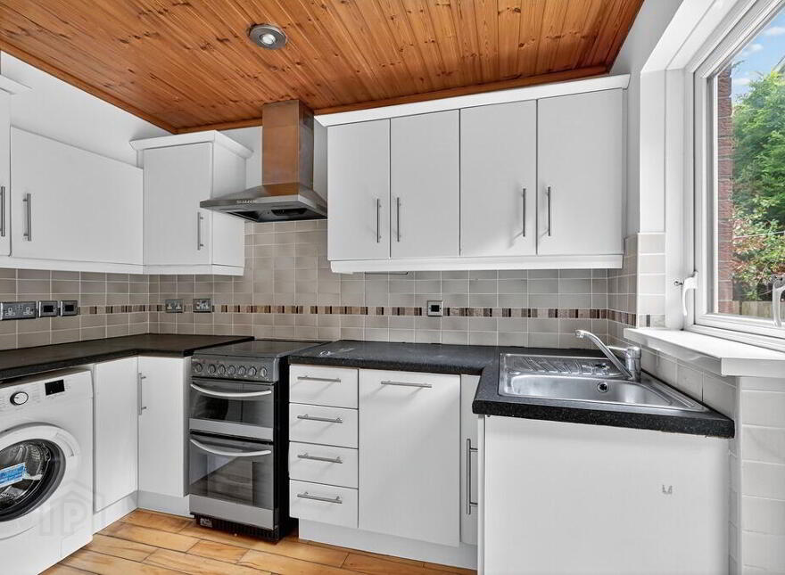 7 Windermere Close, Belfast, BT8 6XF