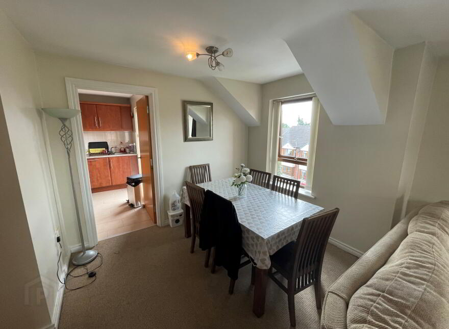 92 Redwood Grove, Dunmurry, BT17 9RN