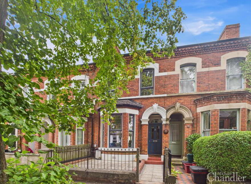 32 Deramore Avenue, Belfast, BT7 3ER