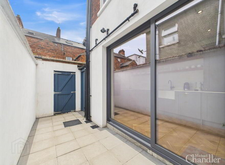 32 Deramore Avenue, Belfast, BT7 3ER