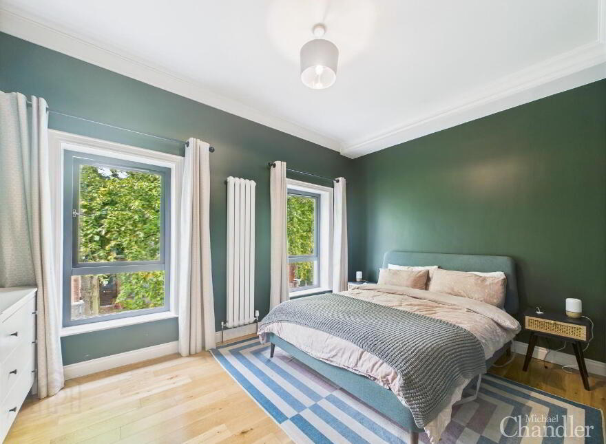 32 Deramore Avenue, Belfast, BT7 3ER
