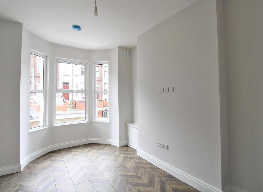 6 Clifton Crescent, Belfast, BT14 6LF
