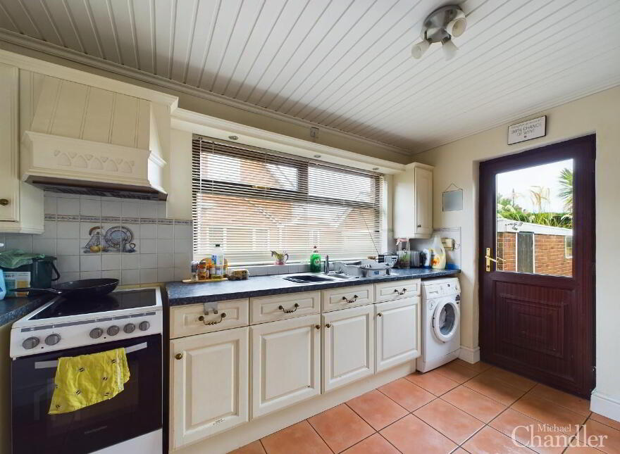 45 Lough Moss Park, Carryduff, BT8 8PD