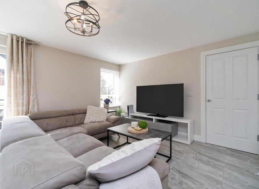 3 Ebrington Hall, 149 Upper Newtownards Road, Belfast, BT4 3HX