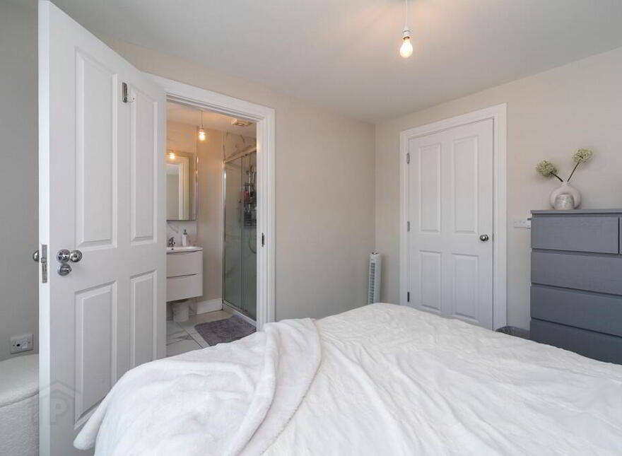 3 Ebrington Hall, 149 Upper Newtownards Road, Belfast, BT4 3HX