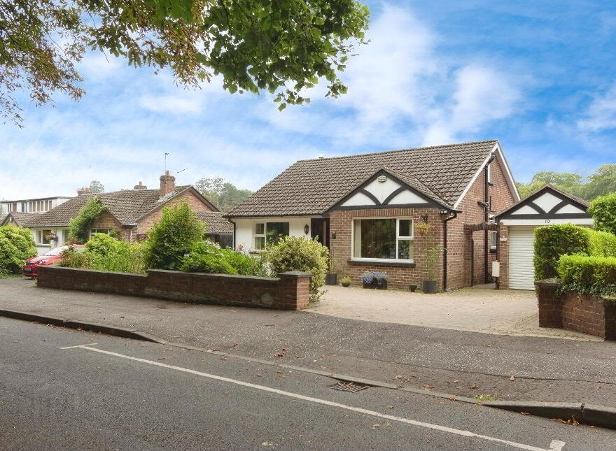 10 Glen Road, Newtownabbey, BT37 0RY