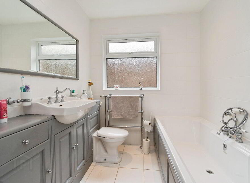 10 Glen Road, Newtownabbey, BT37 0RY