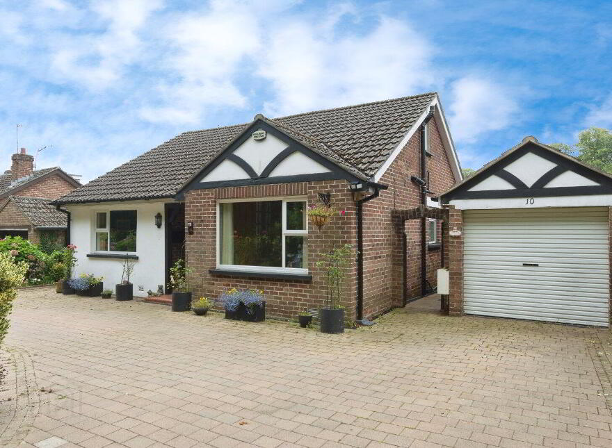 10 Glen Road, Newtownabbey, BT37 0RY