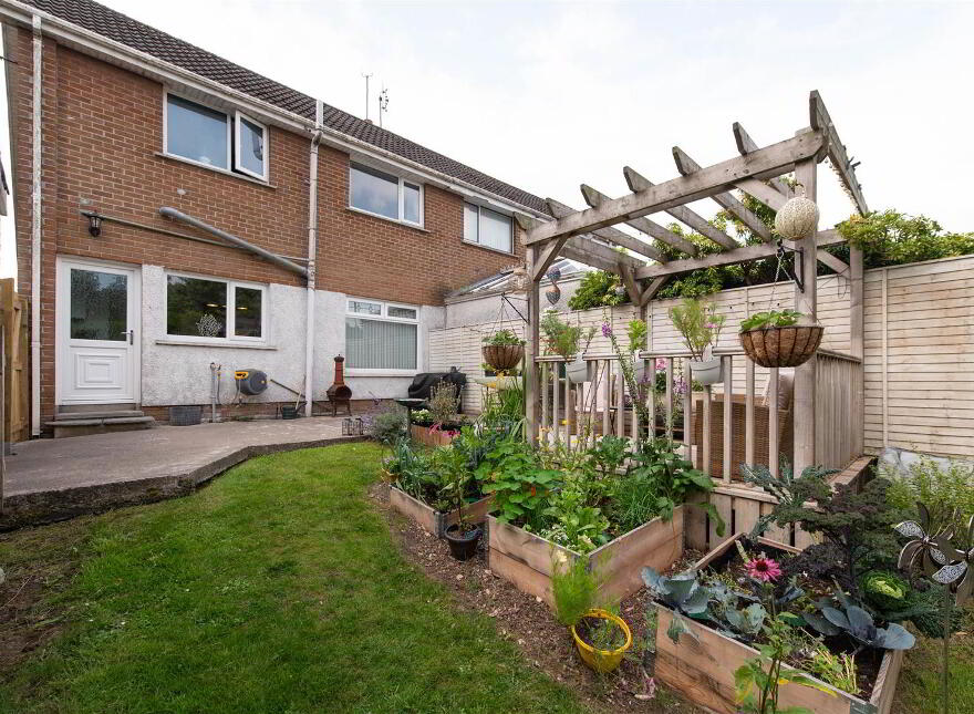 3 Moyra Close, Saintfield, BT24 7BQ