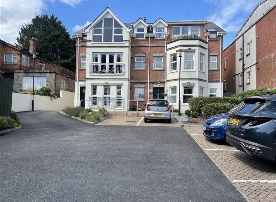 Apartment 7 157 Glen Road, Belfast, BT11 8BS
