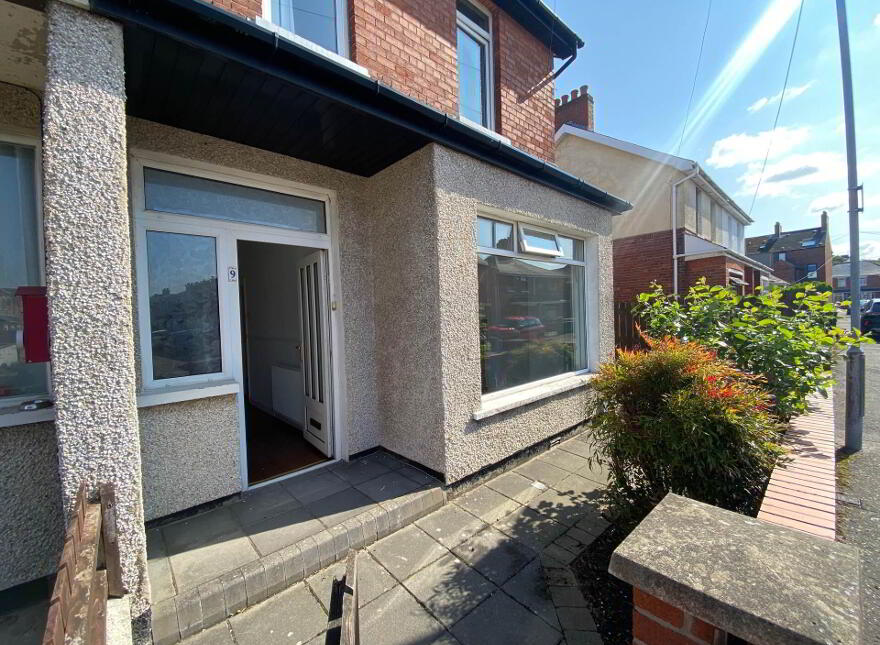 9 Devon Parade, Sydenham, Belfast, BT4 1LT